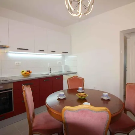 Apartman In - Istrien 38642 *